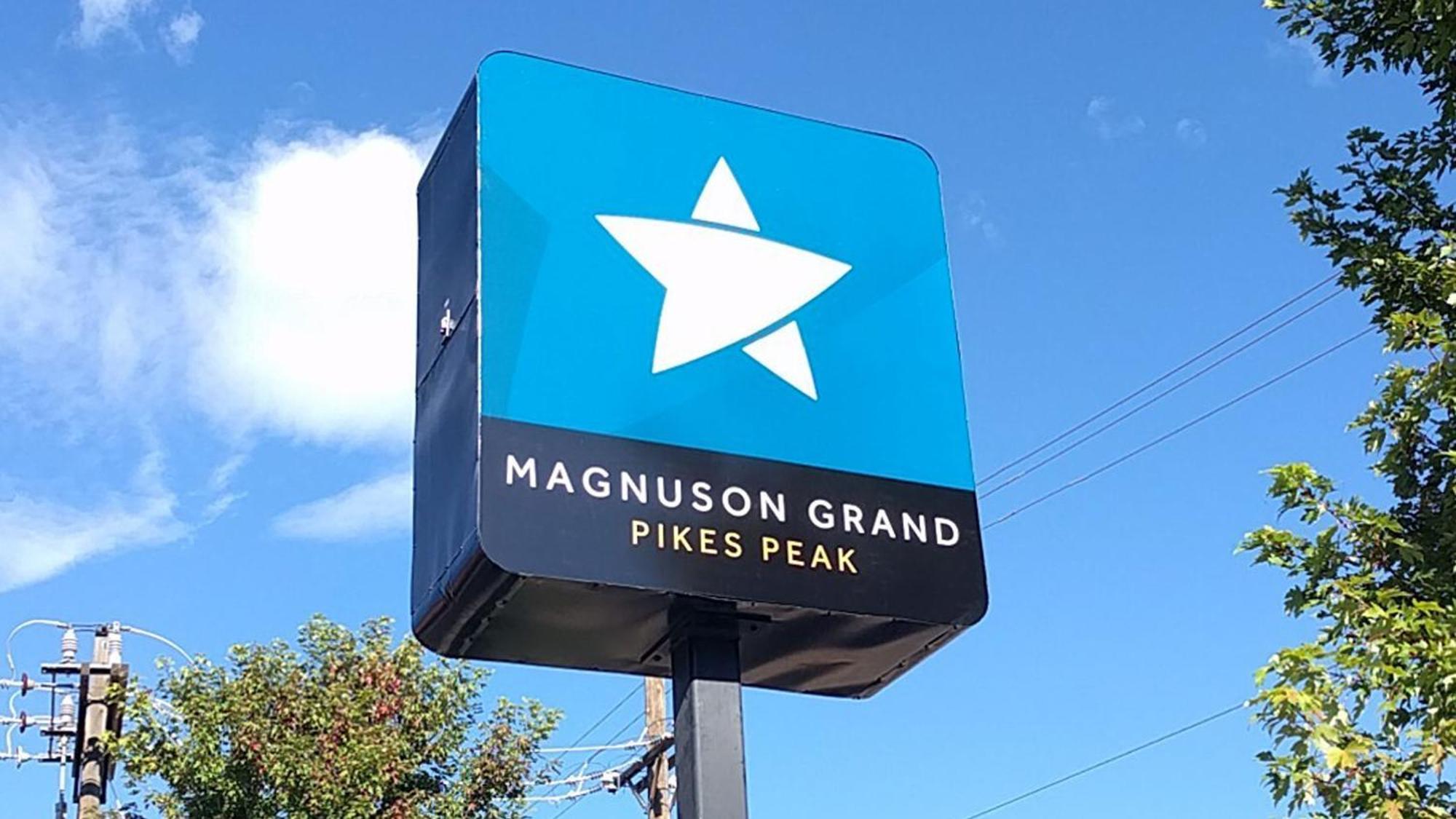 Magnuson Grand Pikes Peak Hotel Manitou Springs Exterior photo